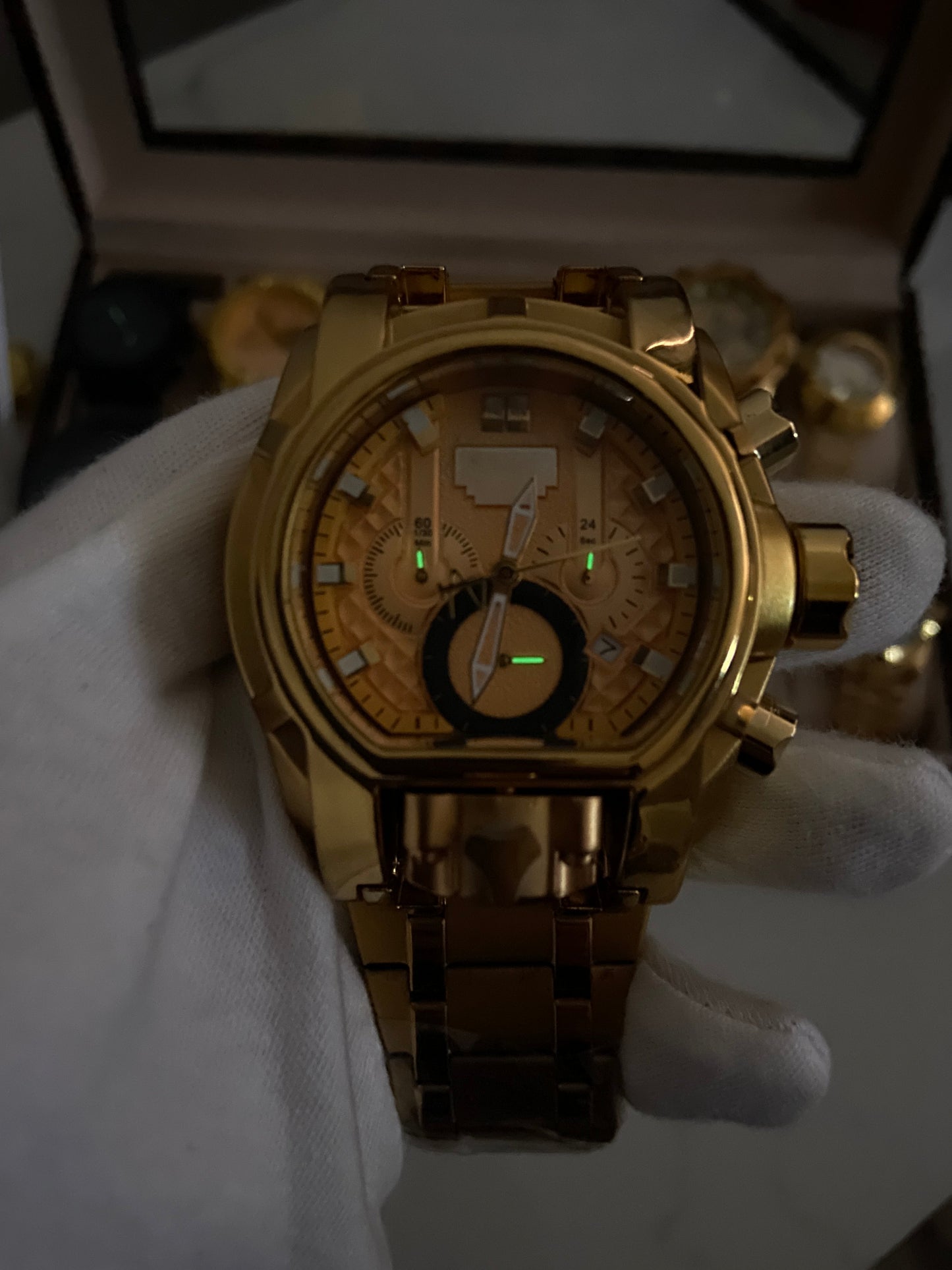 Gold D Swiss Watch (HEAVY QUALITY))